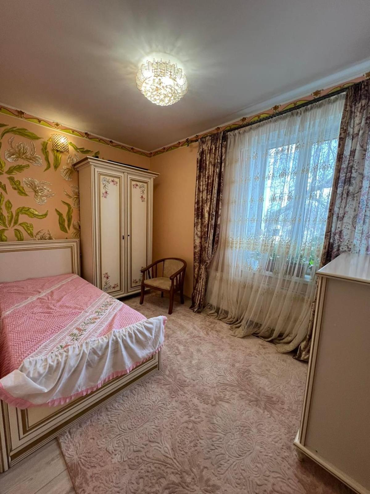Gold Rose Apartament Chişinău Extérieur photo